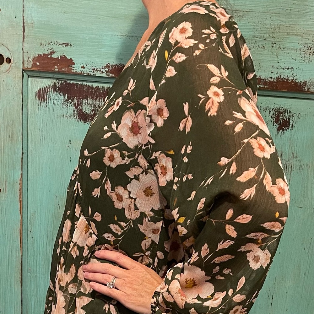 Super flowy dress